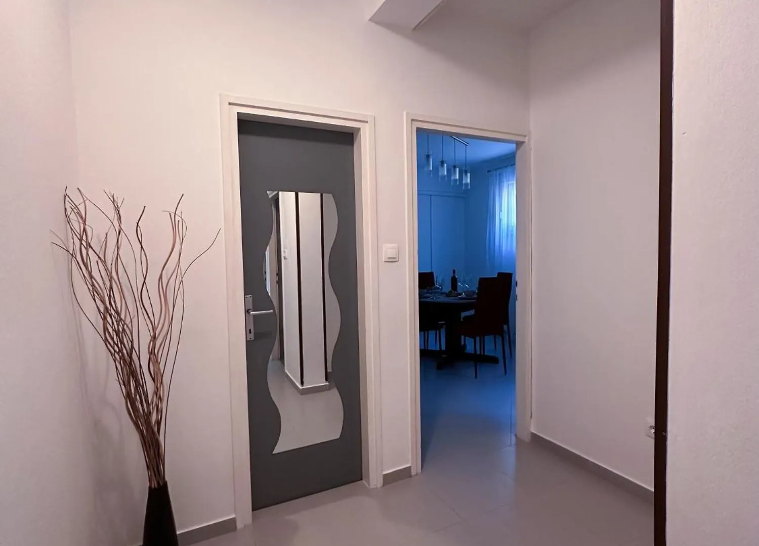 Elegant Apartman Grey Pula